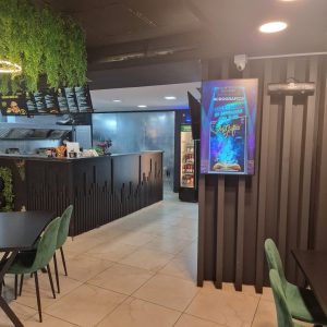 Reteaua-Digitala-Indoor-DOOH-Gigi-Burger-3